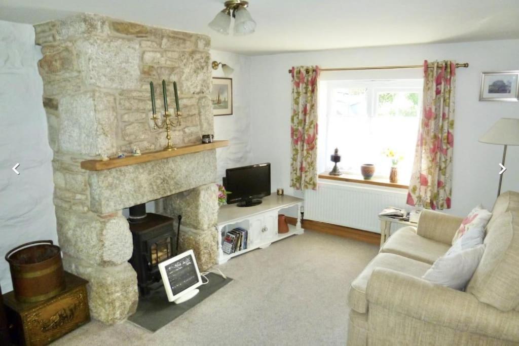 Lovely Cornish Cottage In Small Village Setting Saint Hilary  Exterior photo