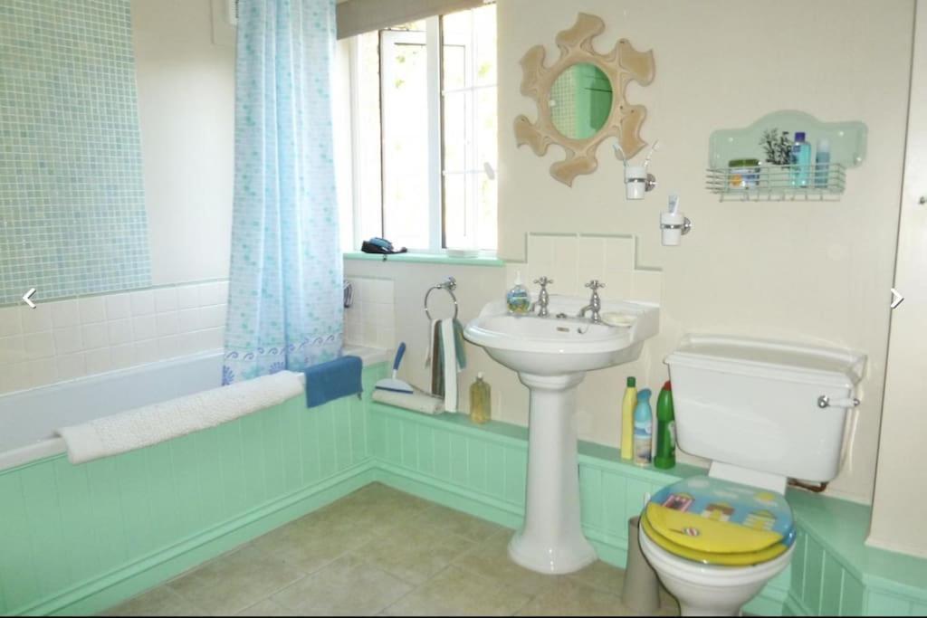 Lovely Cornish Cottage In Small Village Setting Saint Hilary  Exterior photo